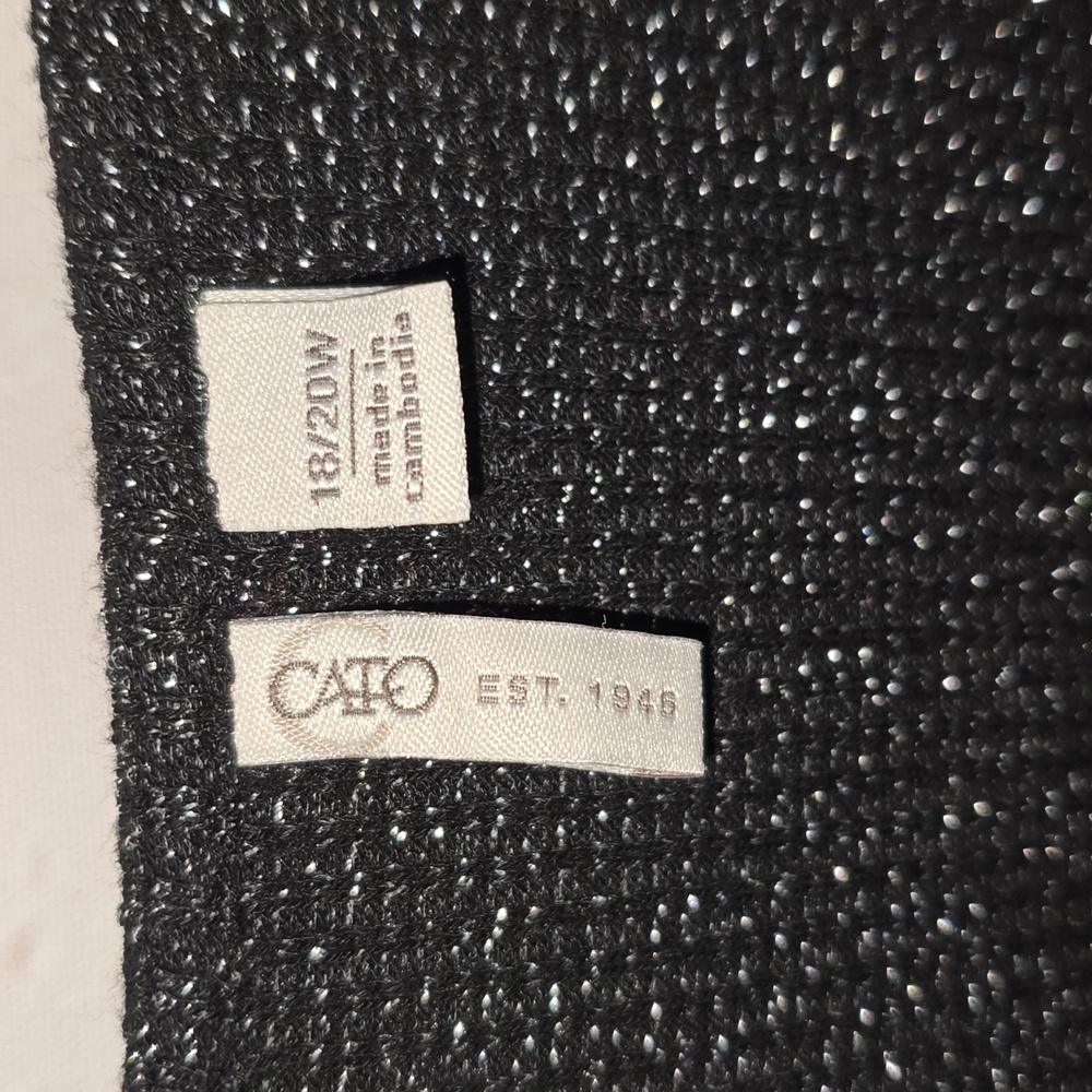 CATO Black Silver Metallic Lightweight Sweater Womens Size 18/20W - Picture 3 of 11